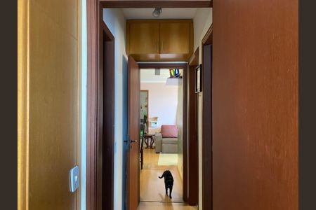 Apartamento à venda com 75m², 3 quartos e 2 vagasCorredor