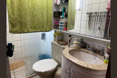 Apartamento à venda com 75m², 3 quartos e 2 vagasBanheiro da Suíte