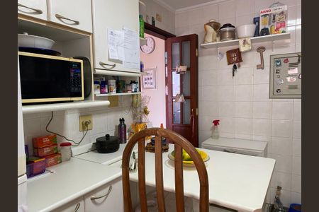 Apartamento à venda com 75m², 3 quartos e 2 vagasCozinha