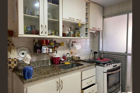 Apartamento à venda com 75m², 3 quartos e 2 vagasCozinha