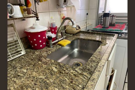 Apartamento à venda com 75m², 3 quartos e 2 vagasCozinha