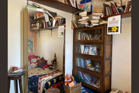 Apartamento à venda com 75m², 3 quartos e 2 vagasQuarto 2