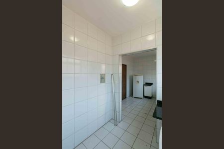 Apartamento à venda com 94m², 3 quartos e 1 vagaÁrea de Serviço