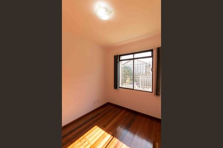 Apartamento à venda com 94m², 3 quartos e 1 vagaQuarto 2