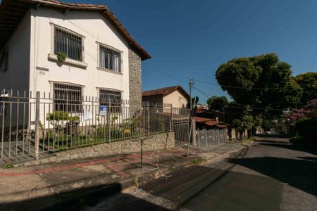 Apartamento à venda com 94m², 3 quartos e 1 vagaFachada e placa