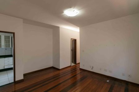 Apartamento à venda com 94m², 3 quartos e 1 vagaSala