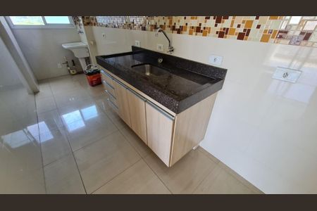 Apartamento para alugar com 70m², 3 quartos e 1 vagaFoto 02