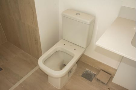 Apartamento à venda com 158m², 3 quartos e 2 vagasBanheiro da Suíte 2