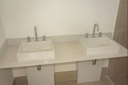 Apartamento à venda com 158m², 3 quartos e 2 vagasBanheiro da Suíte 1