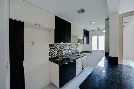 Apartamento para alugar com 72m², 3 quartos e 1 vaga Apartamento para alugar com 72m², 3 quartos e 1 vagaCozinha e Área de Serviço