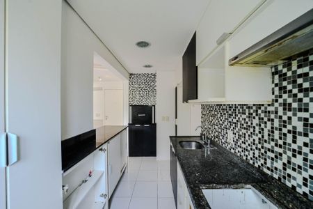 Apartamento para alugar com 72m², 3 quartos e 1 vaga Apartamento para alugar com 72m², 3 quartos e 1 vagaCozinha e Área de Serviço