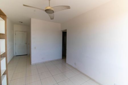 Apartamento à venda com 117m², 2 quartos e 1 vagaSala