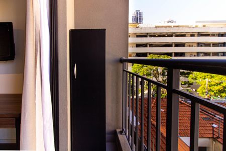 Apartamento à venda com 25m², 1 quarto e sem vaga Apartamento à venda com 25m², 1 quarto e sem vagaVaranda