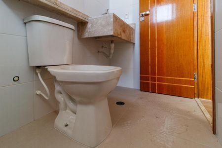 Casa à venda com 150m², 2 quartos e 2 vagasBanheiro da Suíte