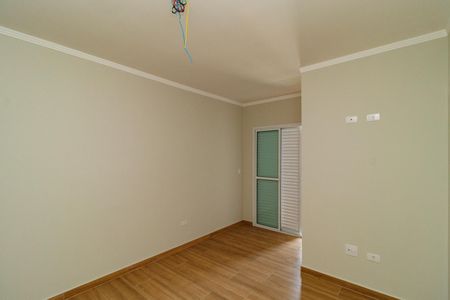 Casa à venda com 150m², 2 quartos e 2 vagasSuíte