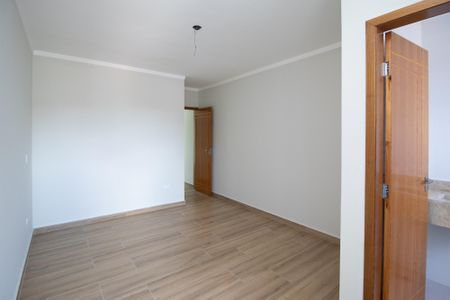 Casa à venda com 120m², 3 quartos e 2 vagasSuite