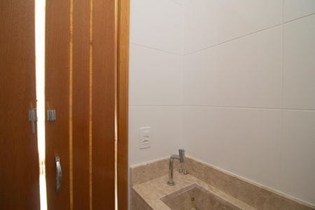 Casa à venda com 120m², 3 quartos e 2 vagasLavabo