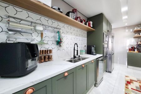 Apartamento à venda com 127m², 3 quartos e 2 vagas Apartamento à venda com 127m², 3 quartos e 2 vagasCozinha