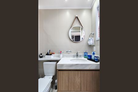 Apartamento à venda com 127m², 3 quartos e 2 vagas Apartamento à venda com 127m², 3 quartos e 2 vagasBanheiro da Suíte 2