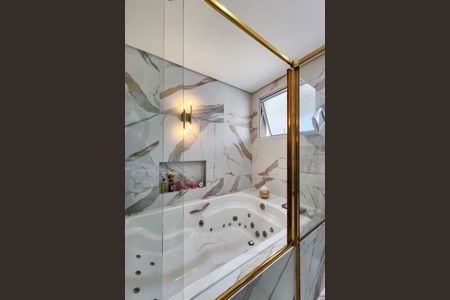 Apartamento à venda com 127m², 3 quartos e 2 vagas Apartamento à venda com 127m², 3 quartos e 2 vagasBanheiro da Suíte 1