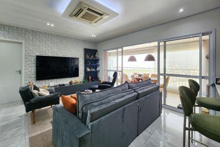 Apartamento à venda com 127m², 3 quartos e 2 vagas Apartamento à venda com 127m², 3 quartos e 2 vagasSala