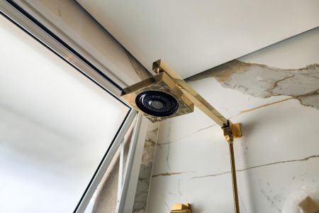 Apartamento à venda com 127m², 3 quartos e 2 vagas Apartamento à venda com 127m², 3 quartos e 2 vagasBanheiro da Suíte 1