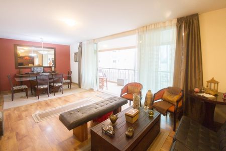 Apartamento à venda com 167m², 3 quartos e 3 vagasSala