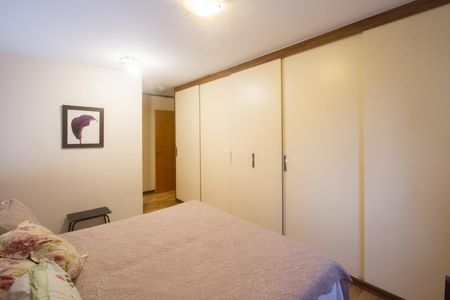 Apartamento à venda com 167m², 3 quartos e 3 vagasSuíte 2