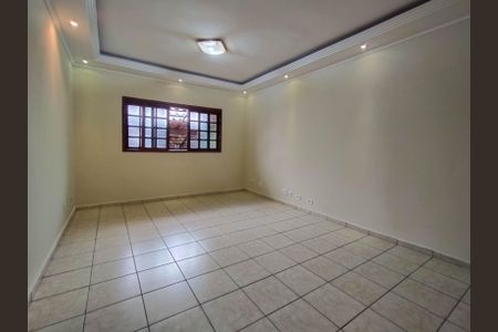 Casa à venda com 154m², 3 quartos e 2 vagasSala