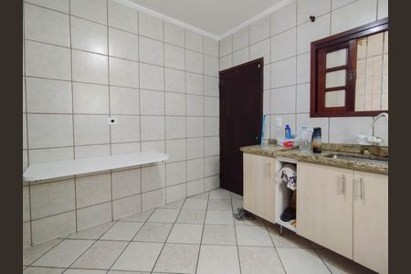 Casa à venda com 154m², 3 quartos e 2 vagasCozinha