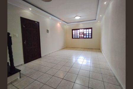 Casa à venda com 154m², 3 quartos e 2 vagasSala