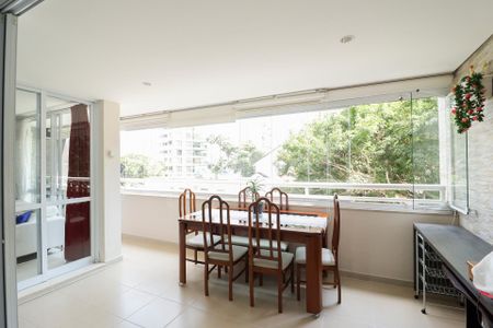 Apartamento à venda com 206m², 3 quartos e 4 vagasVaranda da Sala