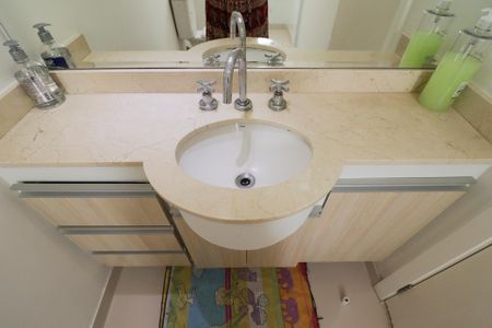 Apartamento à venda com 206m², 3 quartos e 4 vagasBanheiro da Suíte 3