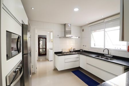 Apartamento à venda com 206m², 3 quartos e 4 vagasCozinha