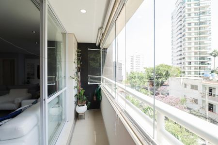 Apartamento à venda com 206m², 3 quartos e 4 vagasVaranda da Sala