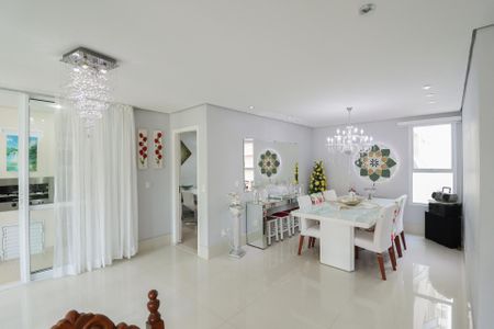 Apartamento à venda com 206m², 3 quartos e 4 vagasSala