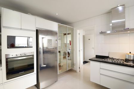Apartamento à venda com 206m², 3 quartos e 4 vagasCozinha