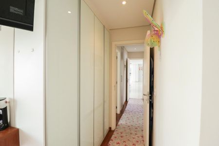 Apartamento à venda com 206m², 3 quartos e 4 vagasSuíte 2