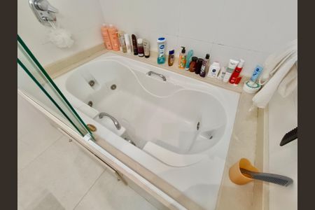 Apartamento à venda com 110m², 3 quartos e 1 vagaBanheiro Suíte 1