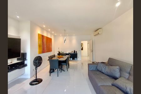 Apartamento à venda com 110m², 3 quartos e 1 vagaSala