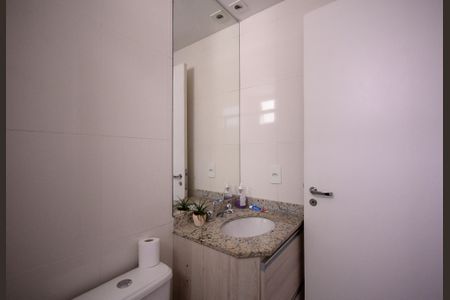 Apartamento para alugar com 65m², 2 quartos e 1 vaga Apartamento para alugar com 65m², 2 quartos e 1 vagaBanheiro do Quarto 2
