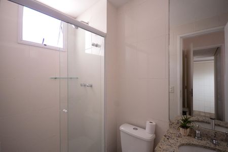 Apartamento para alugar com 65m², 2 quartos e 1 vaga Apartamento para alugar com 65m², 2 quartos e 1 vagaBanheiro do Quarto 2