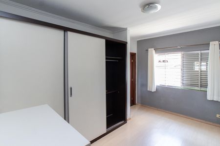 Casa para alugar com 180m², 3 quartos e 3 vagasSuíte