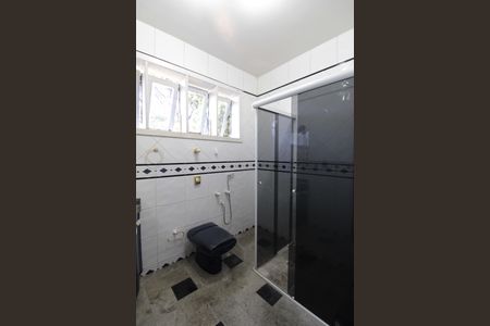 Casa à venda com 760m², 4 quartos e 10 vagasBanheiro Social