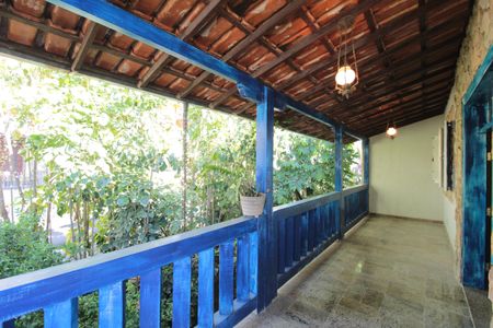 Casa à venda com 760m², 4 quartos e 10 vagasVaranda