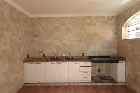 Casa à venda com 760m², 4 quartos e 10 vagasCozinha