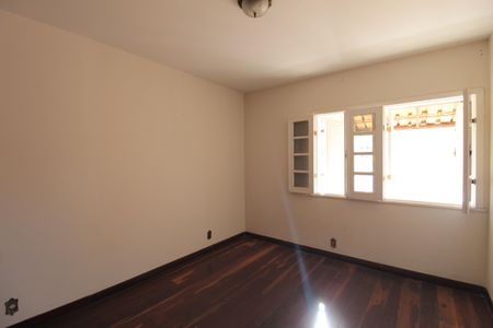 Casa à venda com 760m², 4 quartos e 10 vagasQuarto 1