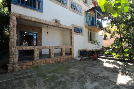 Casa à venda com 760m², 4 quartos e 10 vagasQuintal