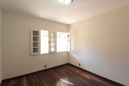 Casa à venda com 760m², 4 quartos e 10 vagasQuarto 1