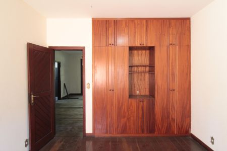 Casa à venda com 760m², 4 quartos e 10 vagasQuarto 1